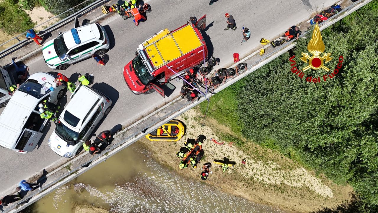 Mega esercitazione alla diga:  dalla simulazione di un sisma  alla ricerca di un disperso (Video)