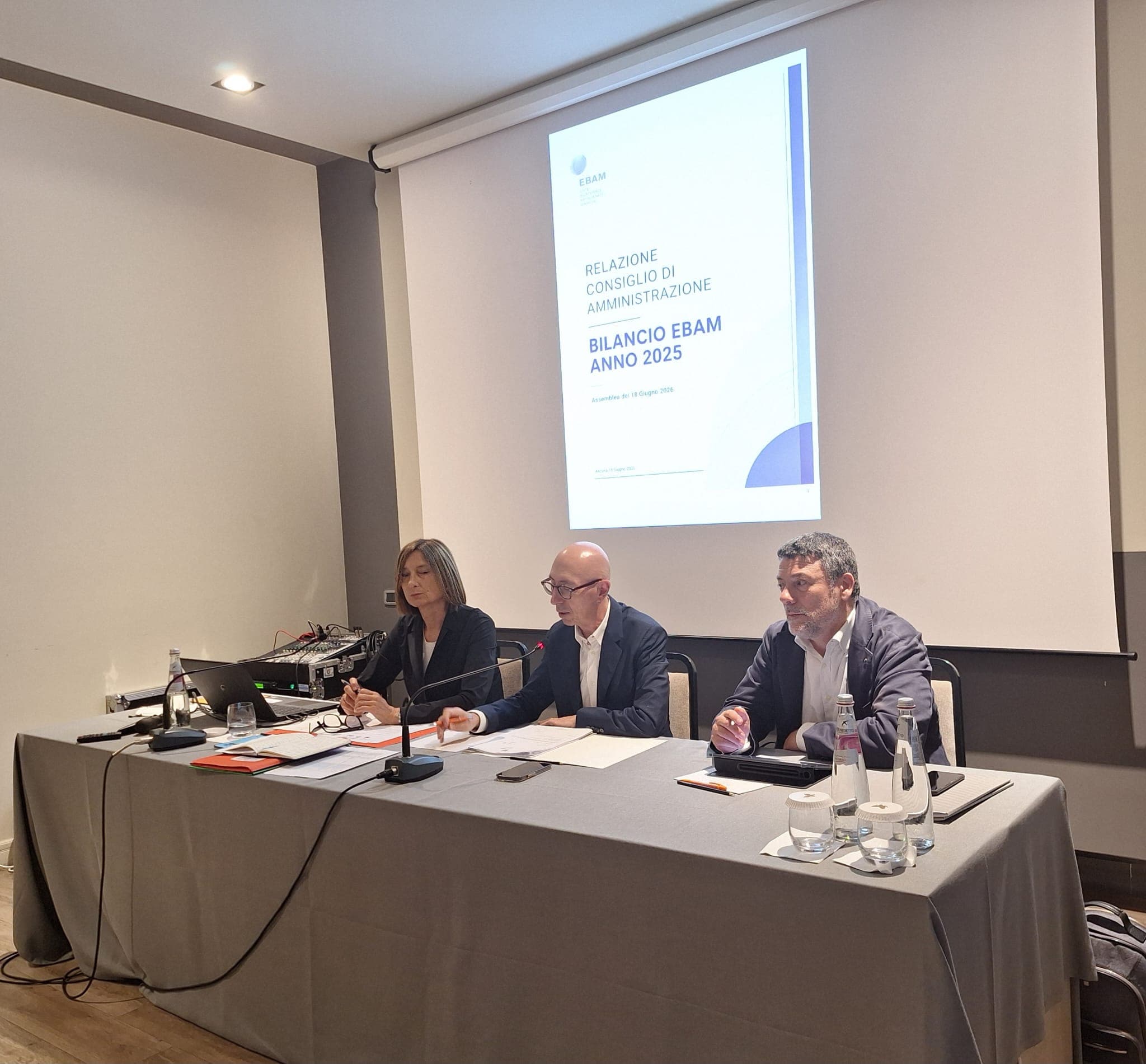 Artigianato, l’analisi Ebam:  «Calano le imprese e i lavoratori,  il settore più colpito è quello della moda»