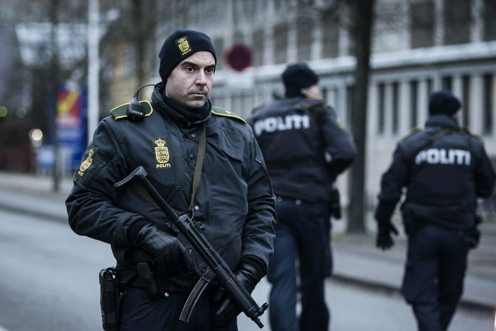 Droni avvistati a Copenaghen: chiusa l'area intorno all'ambasciata USA. Vertice NATO in corso