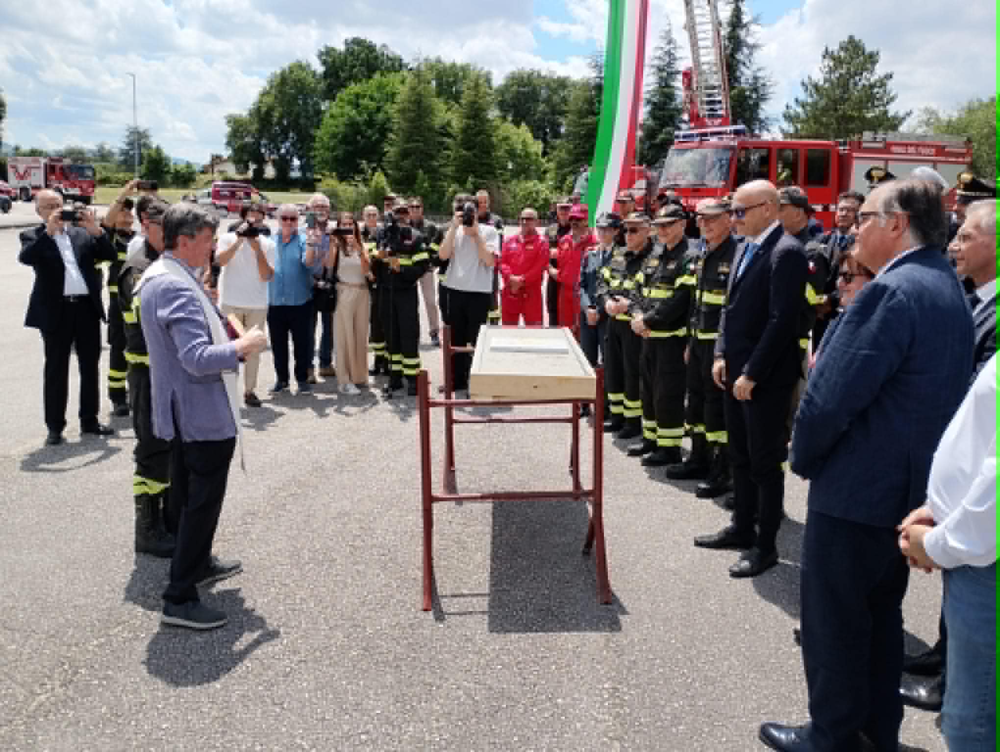 Per la caserma posata la prima pietra.  Nuova sede per i vigili del fuoco