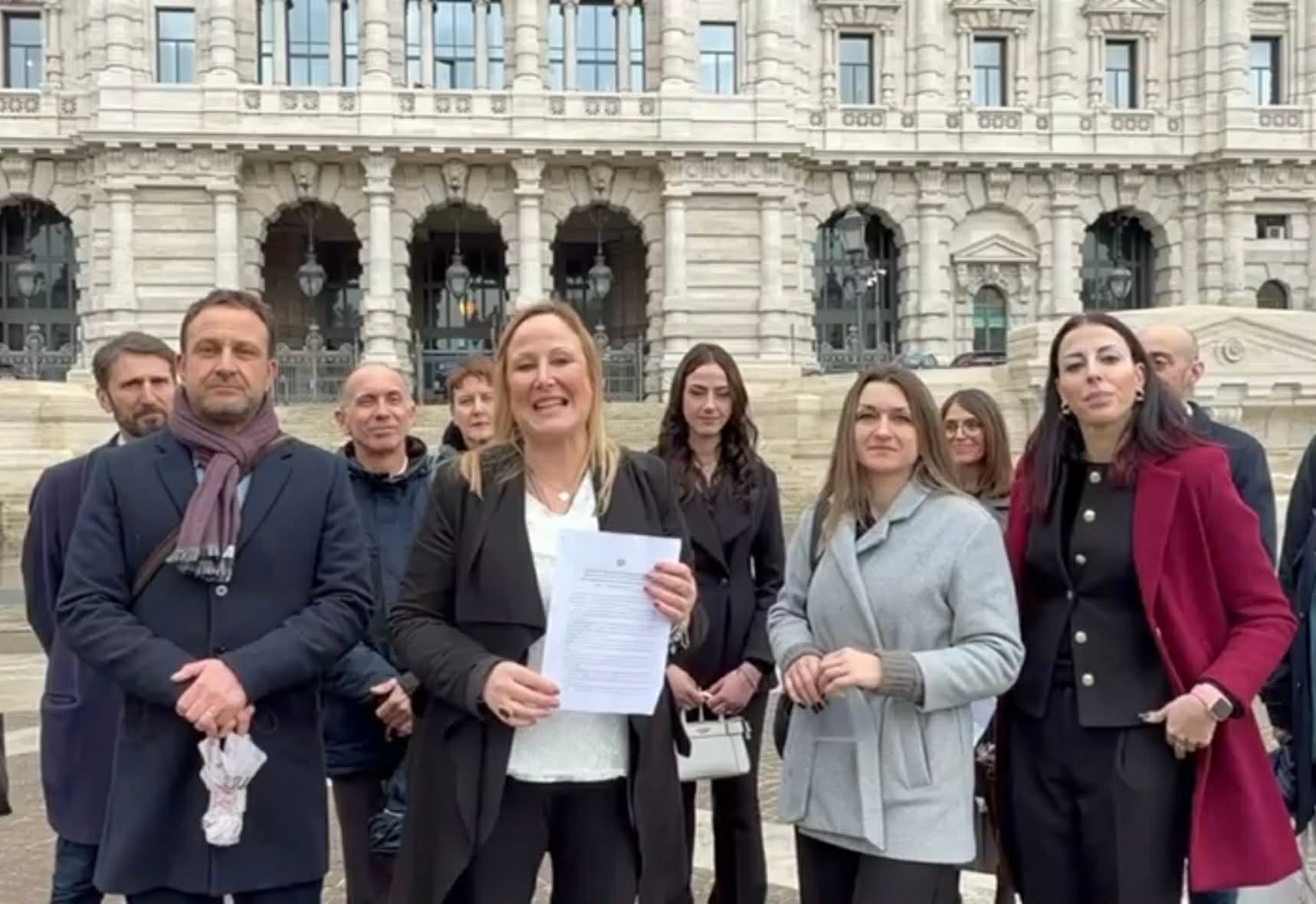 I genitori di Leonardo contro il Ministero:  citato in giudizio, chiedono un risarcimento