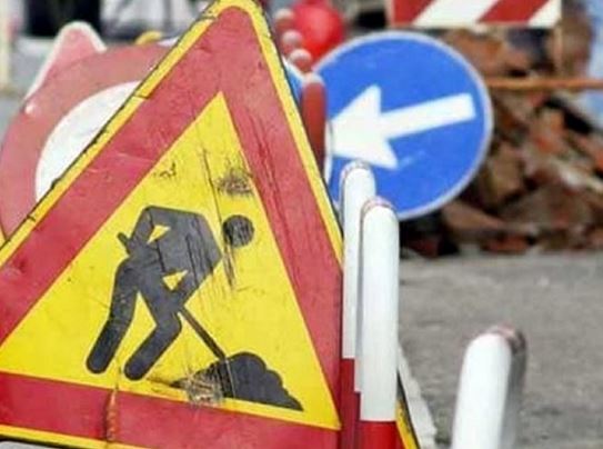 Statale Adriatica nord,  lavori di manutenzione del fosso:  come cambia la viabilità