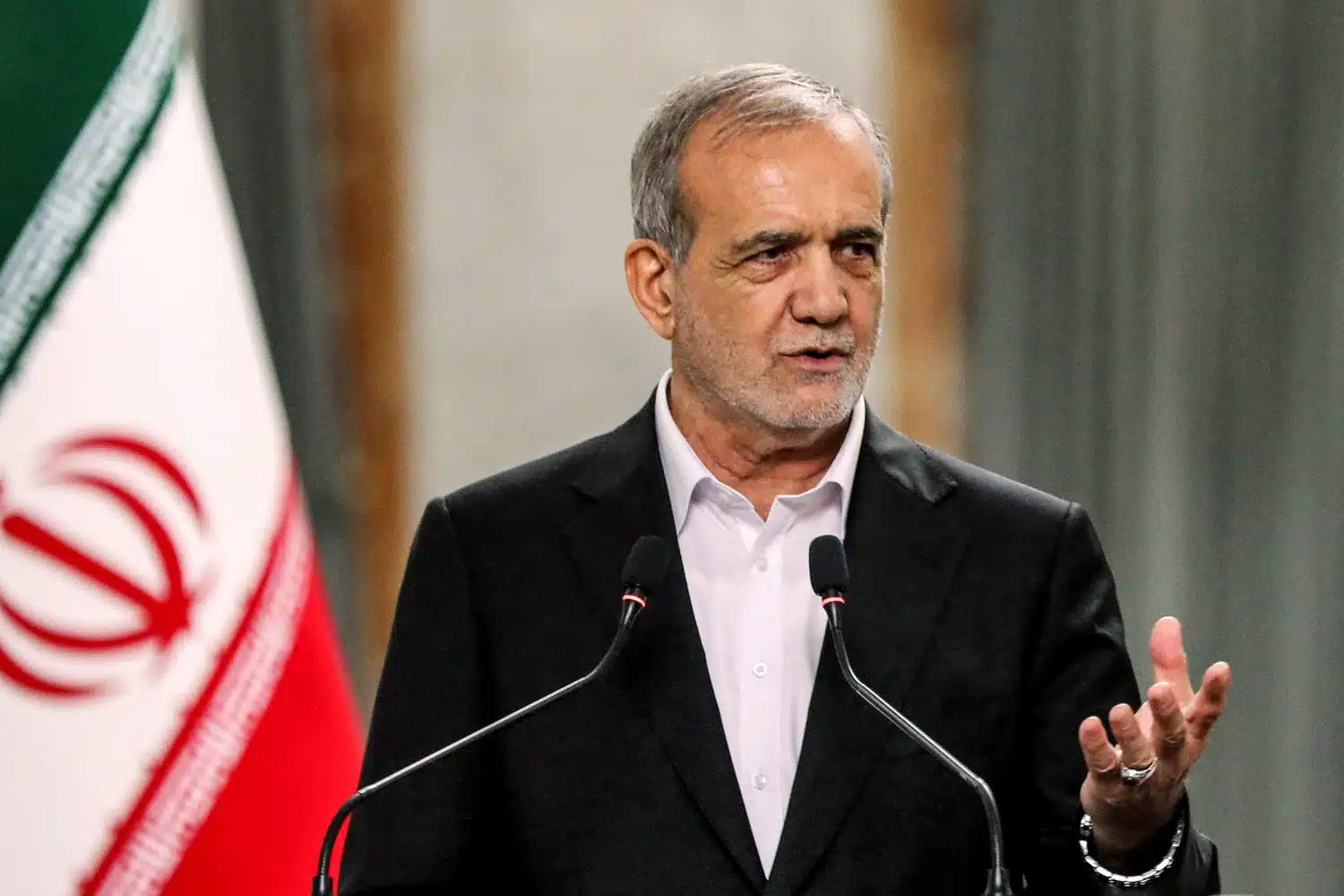 Golfo, nuova escalation tra Usa e Iran: droni, minacce e negoziati a rischio