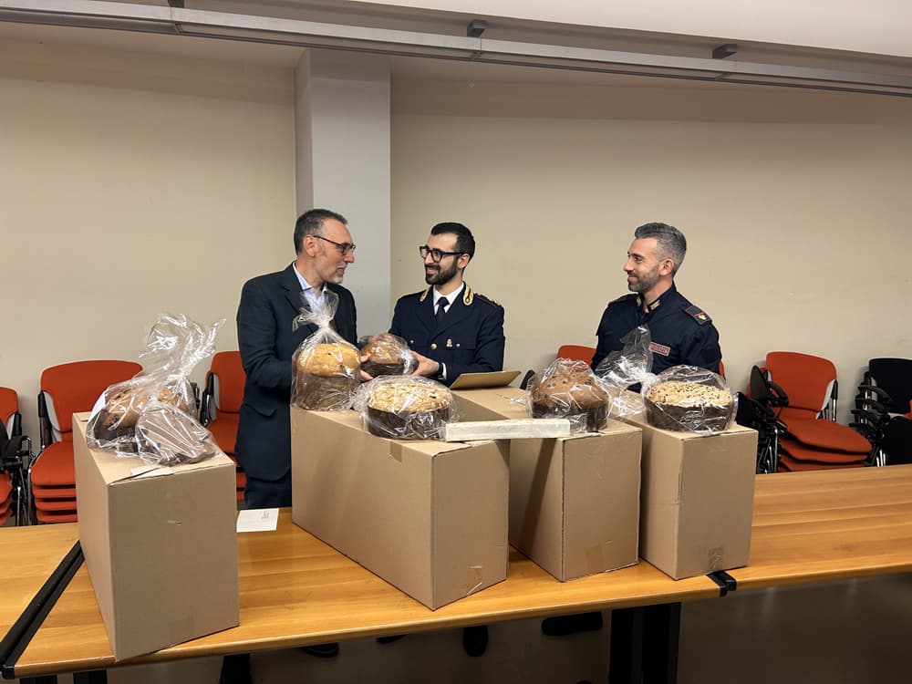 Oltre il Natale,  i doni della Polizia di Stato