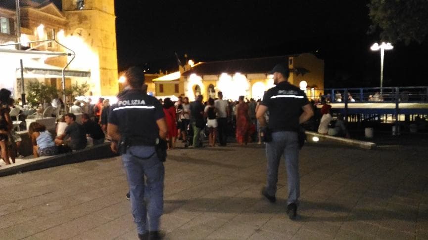 Sirolo, stop al caos notturno  nel centro storico