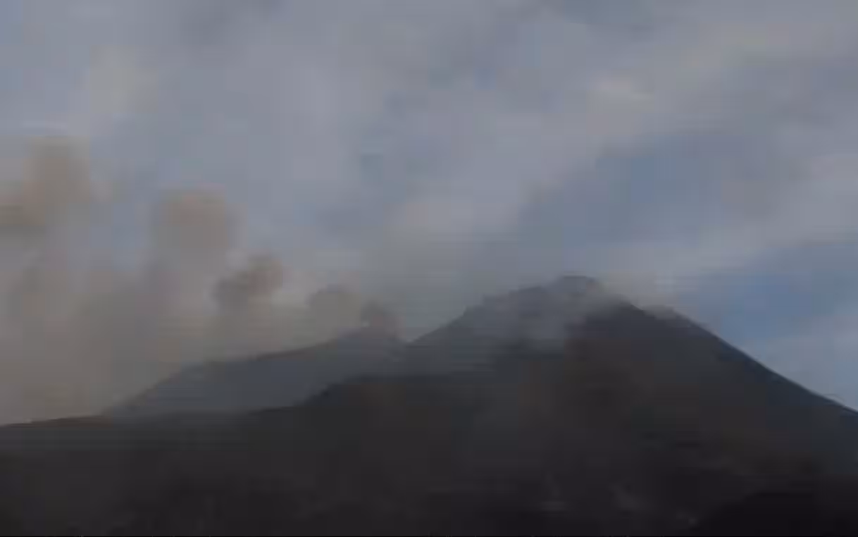 Etna, chiusura dell'aeroporto di Catania fino alle 14:30: voli interrotti a causa della cenere vulcanica