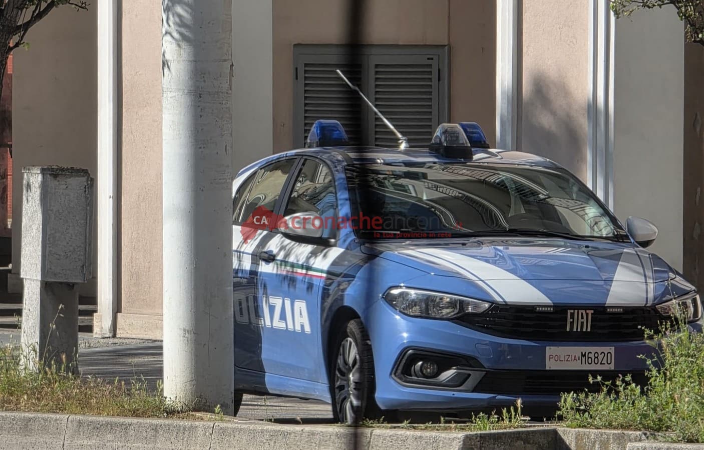 Blitz della Polizia al Piano:  controlli a tappeto,  due giovani denunciati