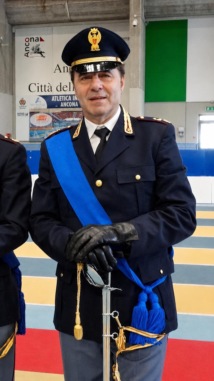 La polizia saluta il Commissario Enrico Pizi:  va in pensione dopo 41 anni di servizio