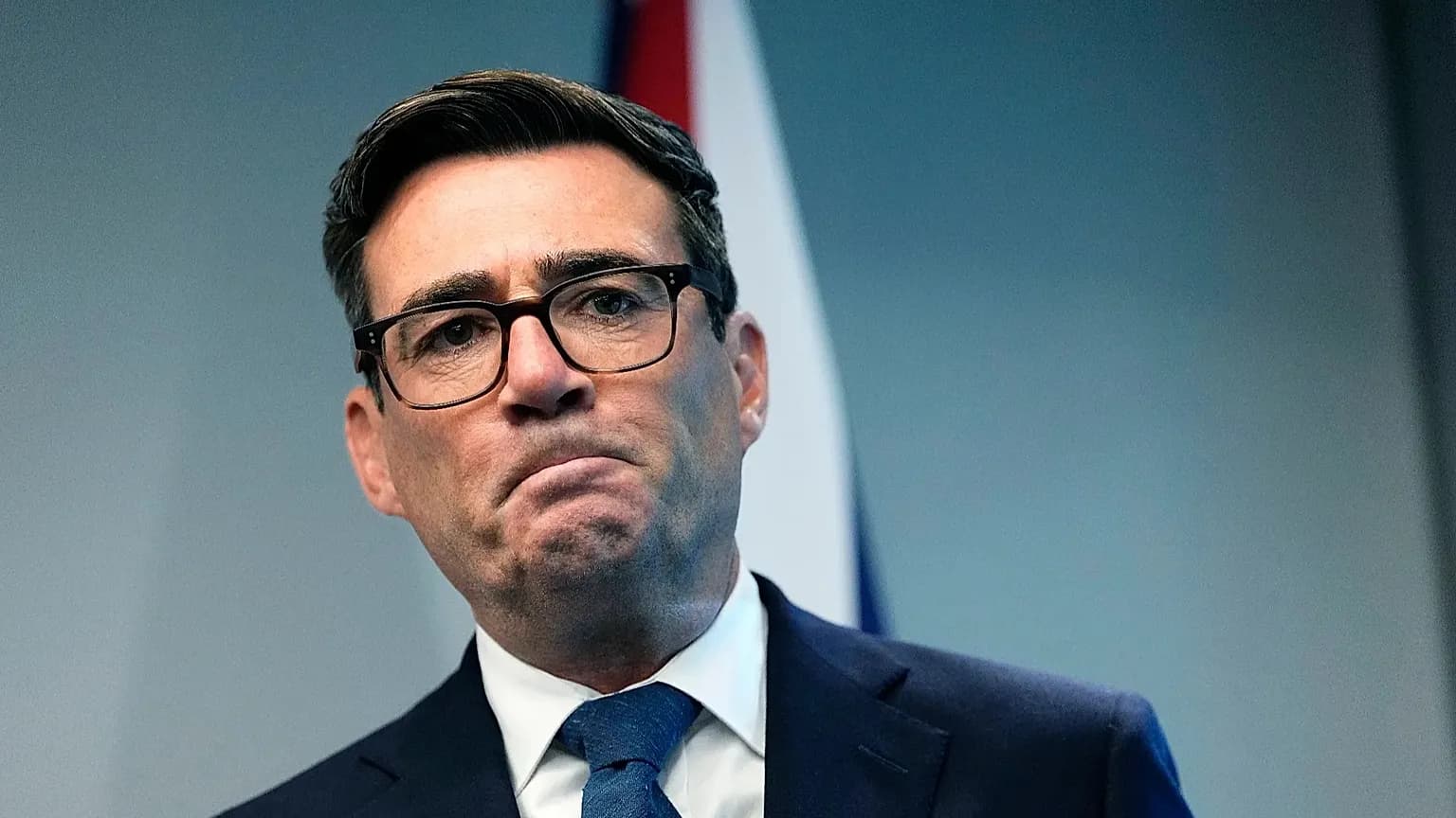 Burnham riapre il dibattito sulla Brexit: «Possibile un ritorno del Regno Unito nell'UE»